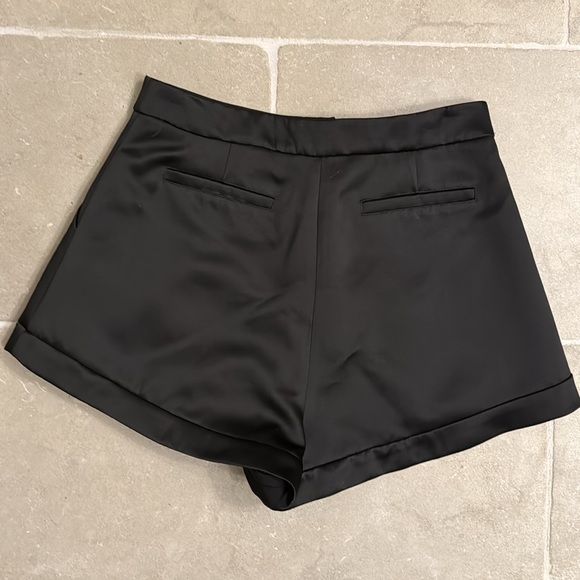 Alexis Gaines Black Dress Shorts NWT - Picture 5 of 6